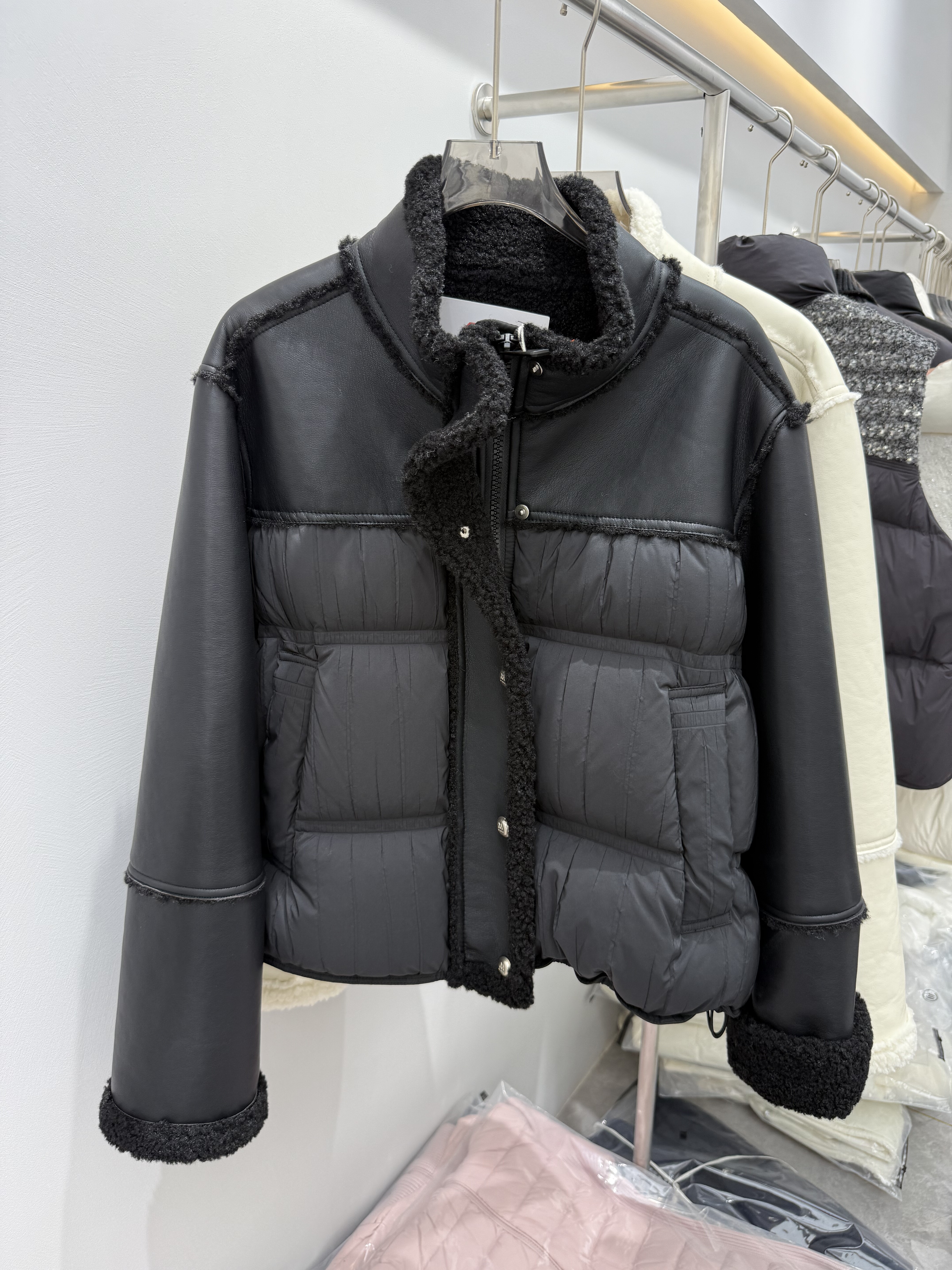 2025新款韩版宽松显瘦百搭90白鸭绒拼皮羽绒服女设计感宽松外套女
