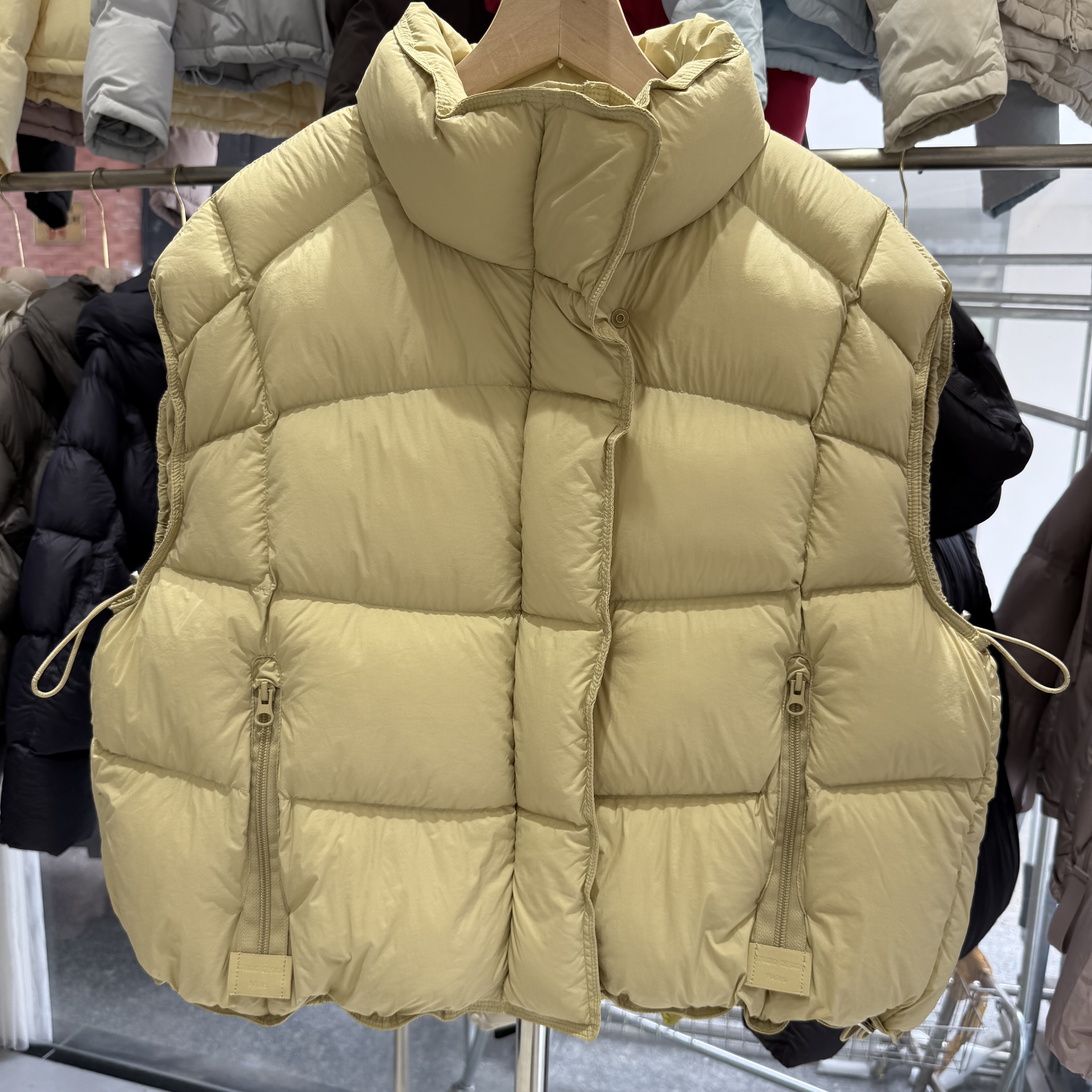 2025秋新款韩版宽松显瘦百搭90白鸭绒洋气羽绒马甲女抽绳短款外套