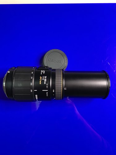 佳能EF 适马70-300mm/4-5.6 长焦自动镜头APO金圈专业1:2微距全幅
