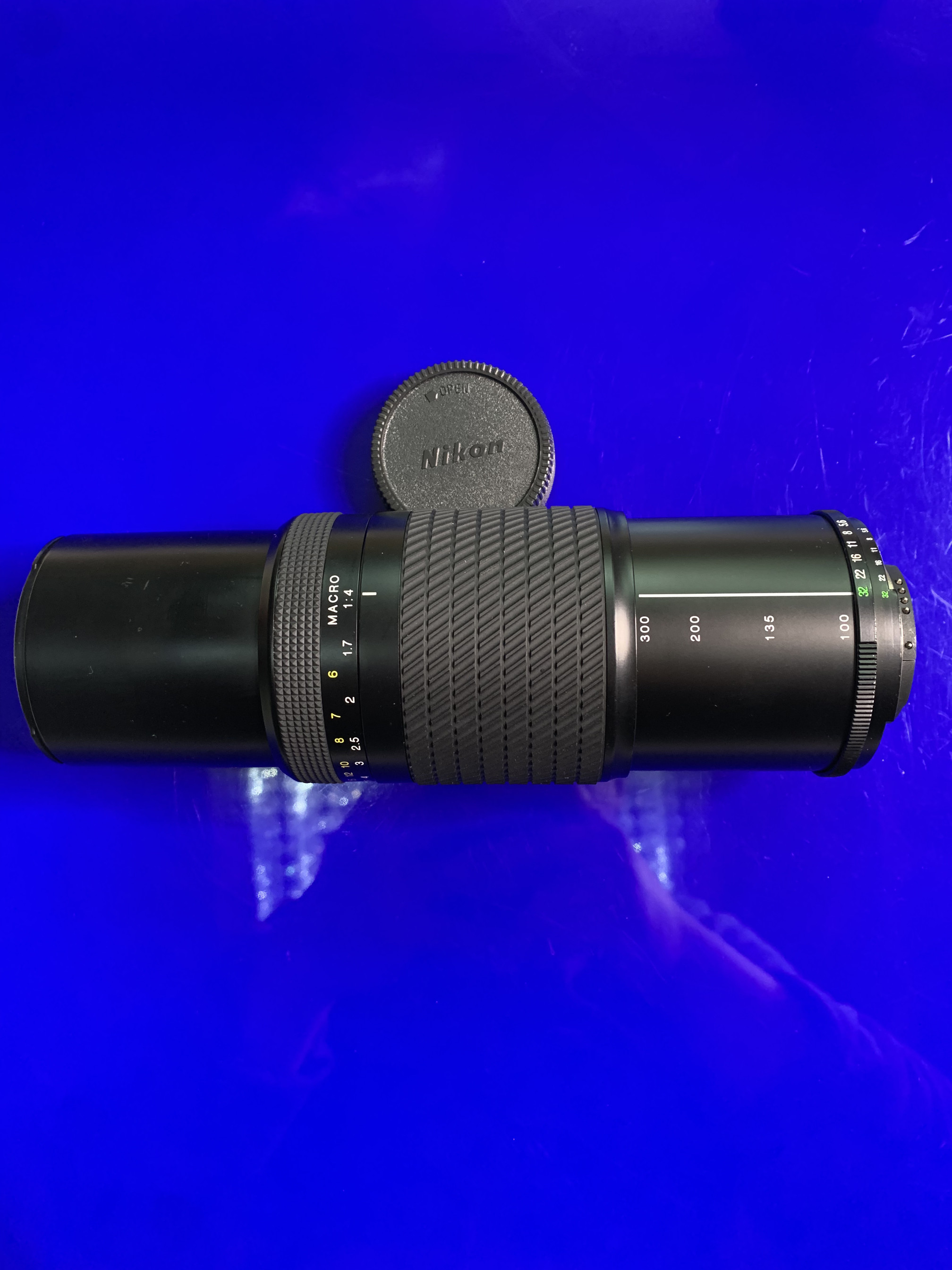 适用尼康F 图丽100-300mm/5.6-6. 自动长焦镜头 远摄利器微距全幅