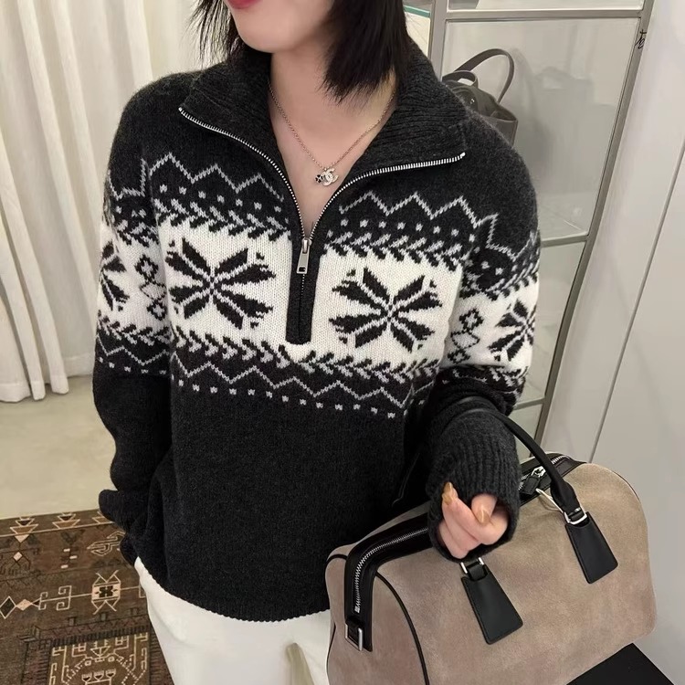 雪花图案洋气半拉链立领羊毛毛衣