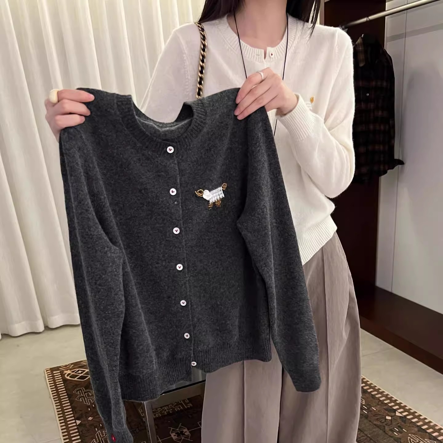 创意立体小狗花朵针织开衫