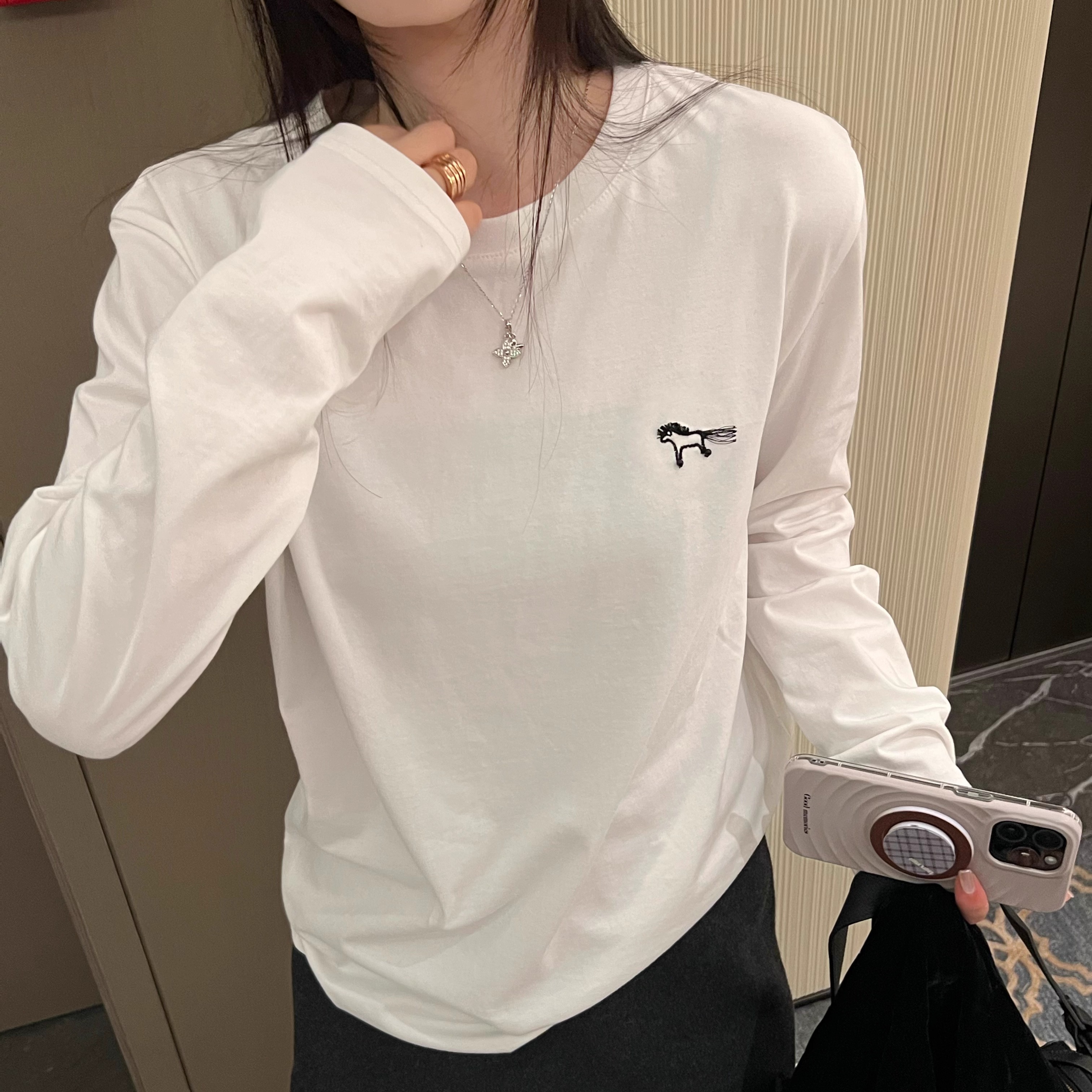 韩系卡通小马纯白色长袖T恤