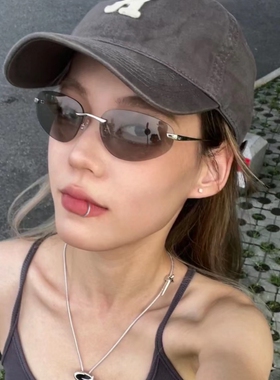 无框猫眼高级感辣妹墨镜时尚个性千禧年Y2K街拍ins太阳眼镜凹造型