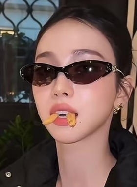 复古猫眼上半框黑色装饰小脸墨镜