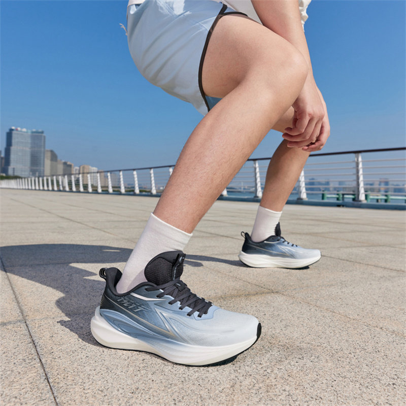 乔丹风行15跑步鞋男2026新款春季透气减震轻便软底运动鞋专业跑鞋