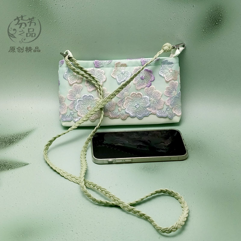 手机包横款蕾丝刺绣唯美小包图片