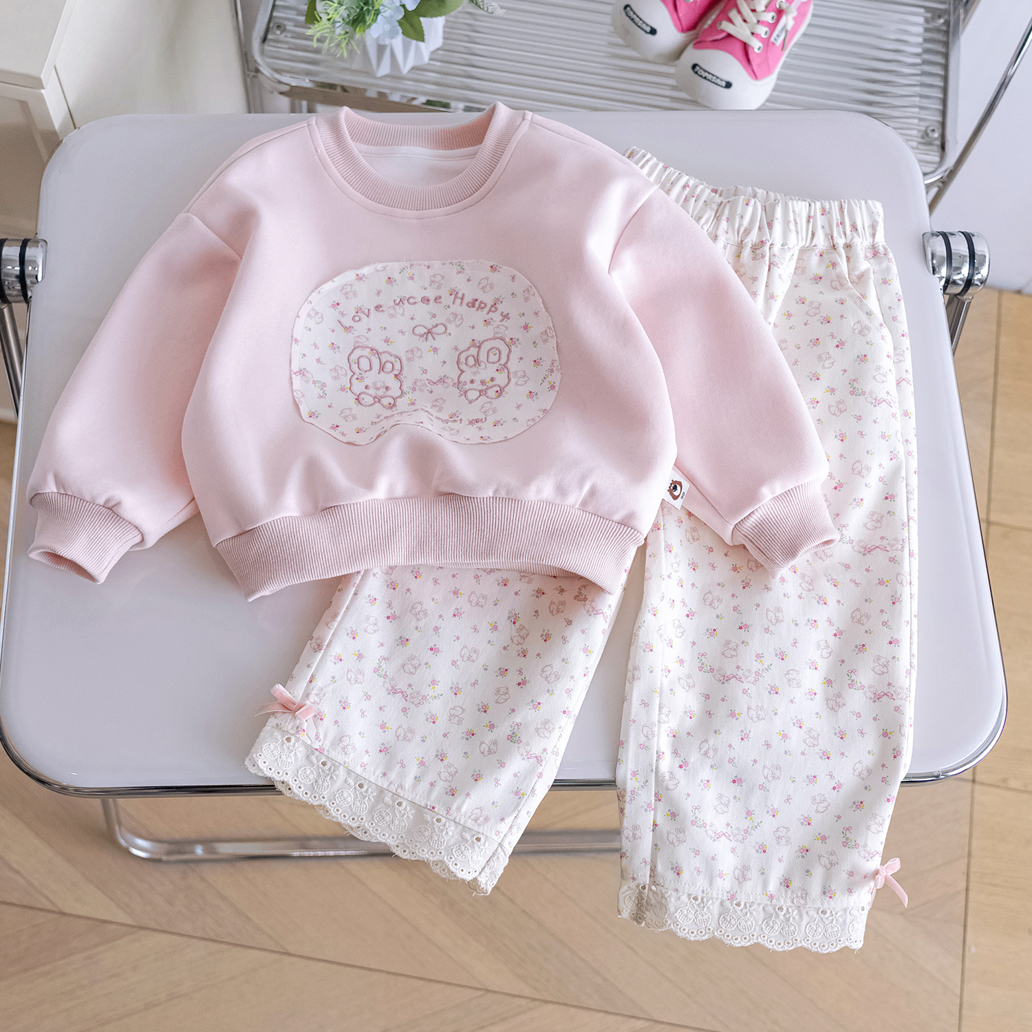 女童卡通套装兔子印花碎花两件套