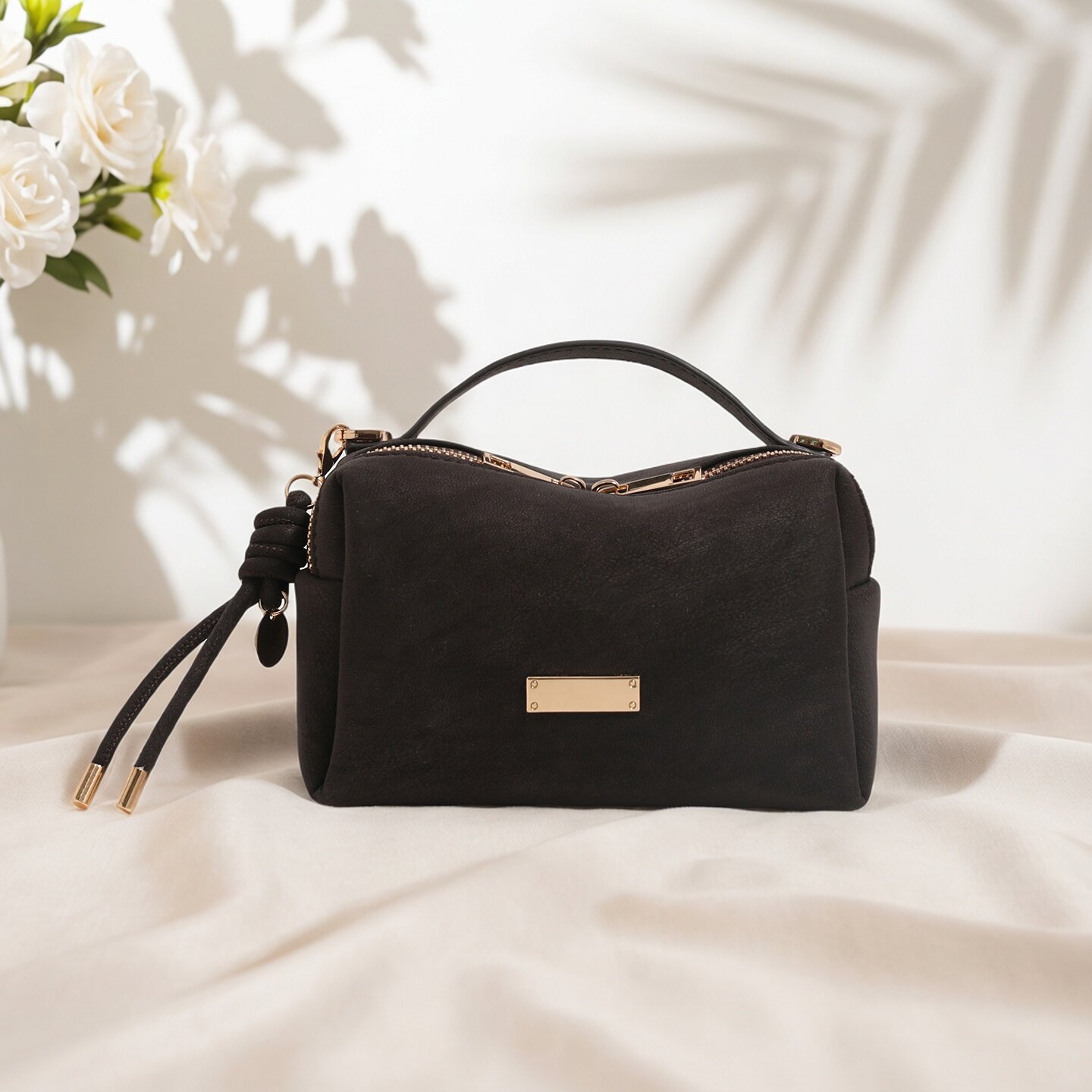 2026年新款复古黑色枕头包女包单肩斜挎包轻熟风小众高级感手提包