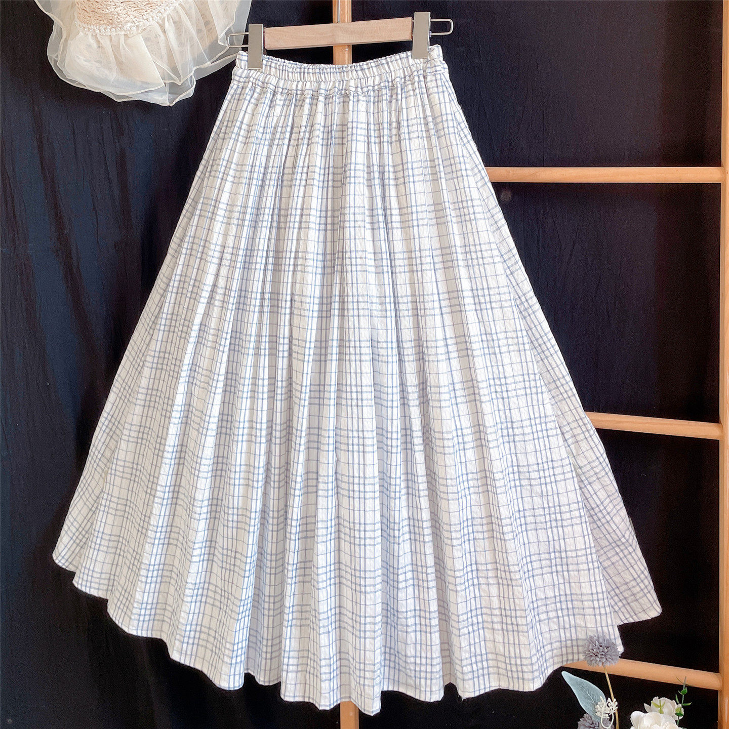 2026文艺棉软格子浅蓝条纹白底半身裙女中长款春夏季透气a字伞裙