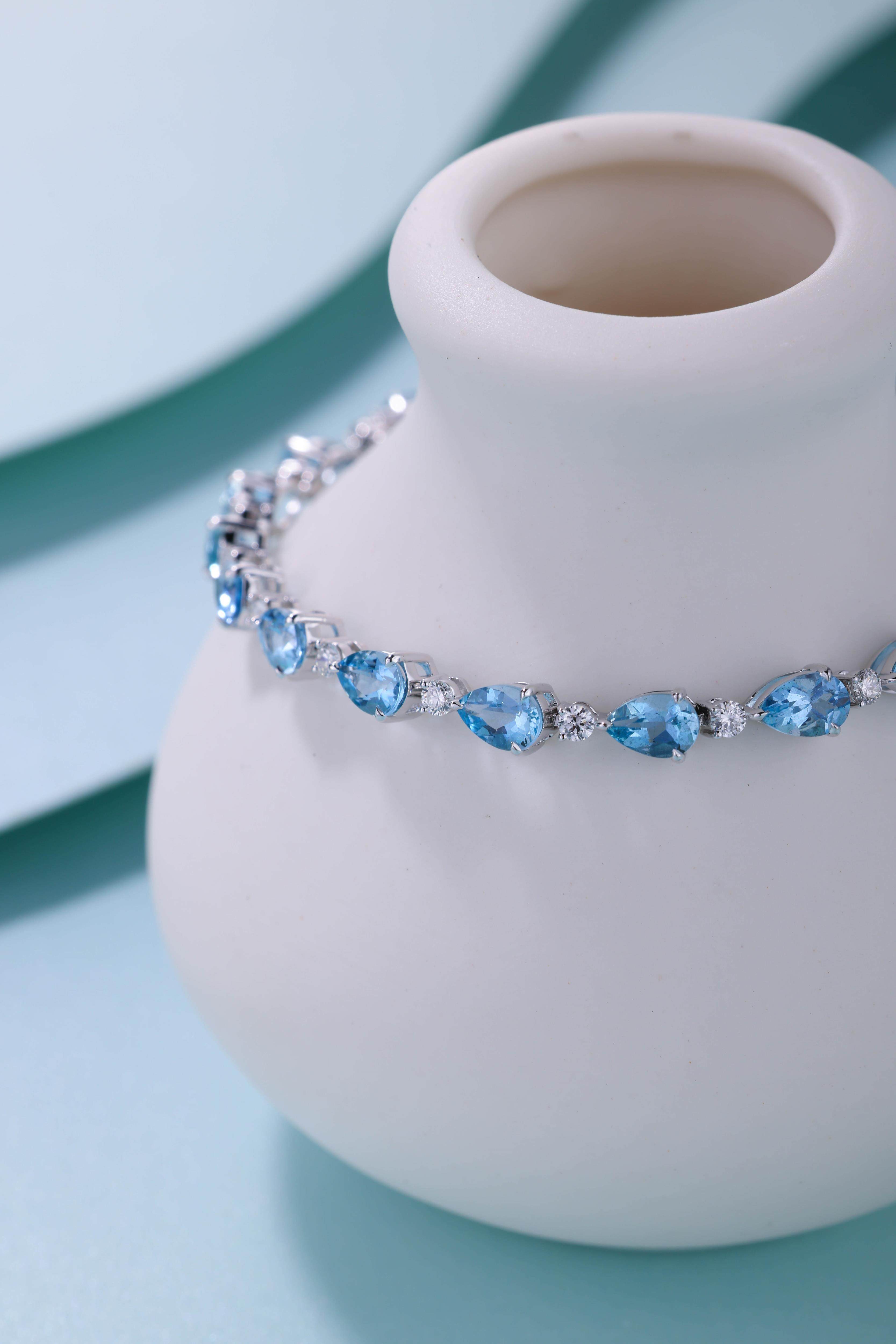 海洋精灵 | 柏铖珠宝18k白金镶嵌海蓝宝钻石手链女