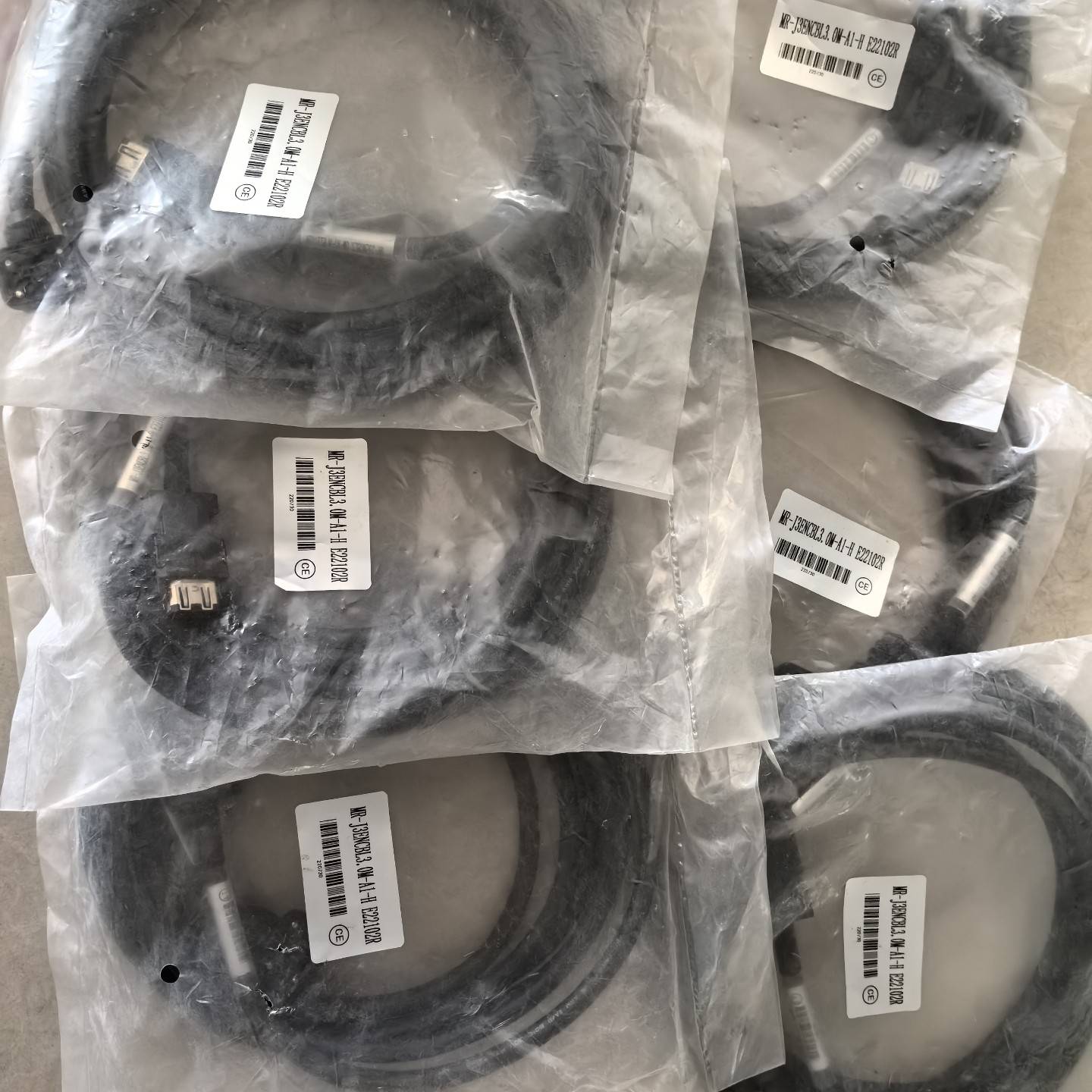 [议价]三菱伺服电机编码器线MR-J3ENCBL3 .0M 库存