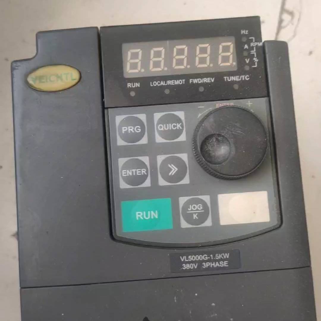 [议价]天郎伟创VL5000-1.5KW变频器一台，成色自