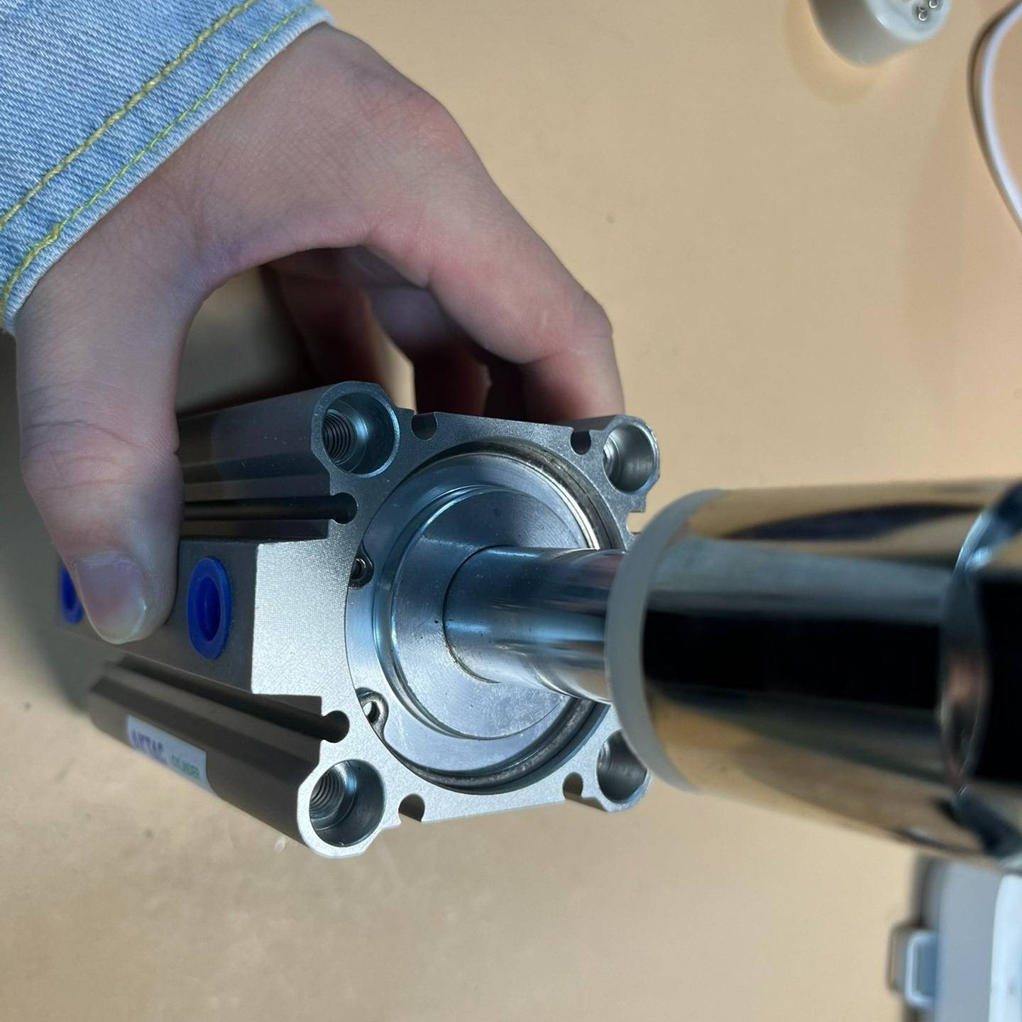 [议价]HQ2B50-50-30气缸，AIRTAC，仅有轻使用