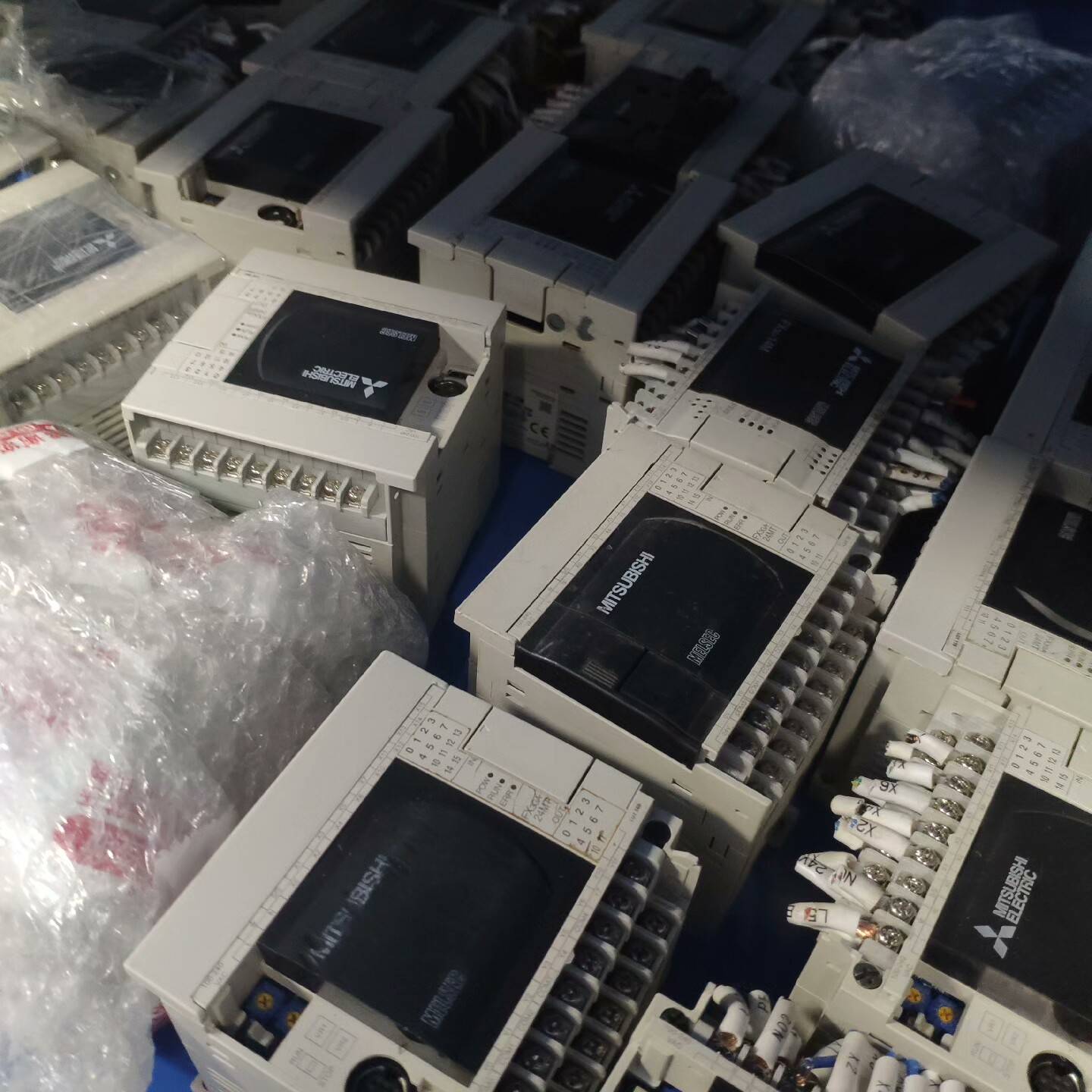[议价]三菱PLC 型号:FX3GA-24MR 有30台 成色漂亮