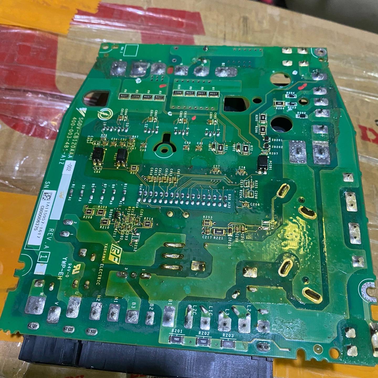 SGDV-CB120AAA  PM50RL1C060 安川5