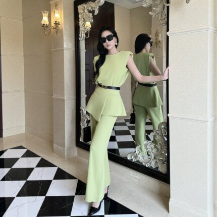 2026夏季新款时尚气质御姐范无袖上衣高腰显瘦阔腿裤两件套套装女