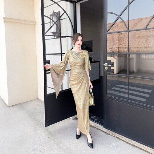 2026年春季新款轻奢长裙宴会名媛气质连衣裙收腰设计感晚礼服女装