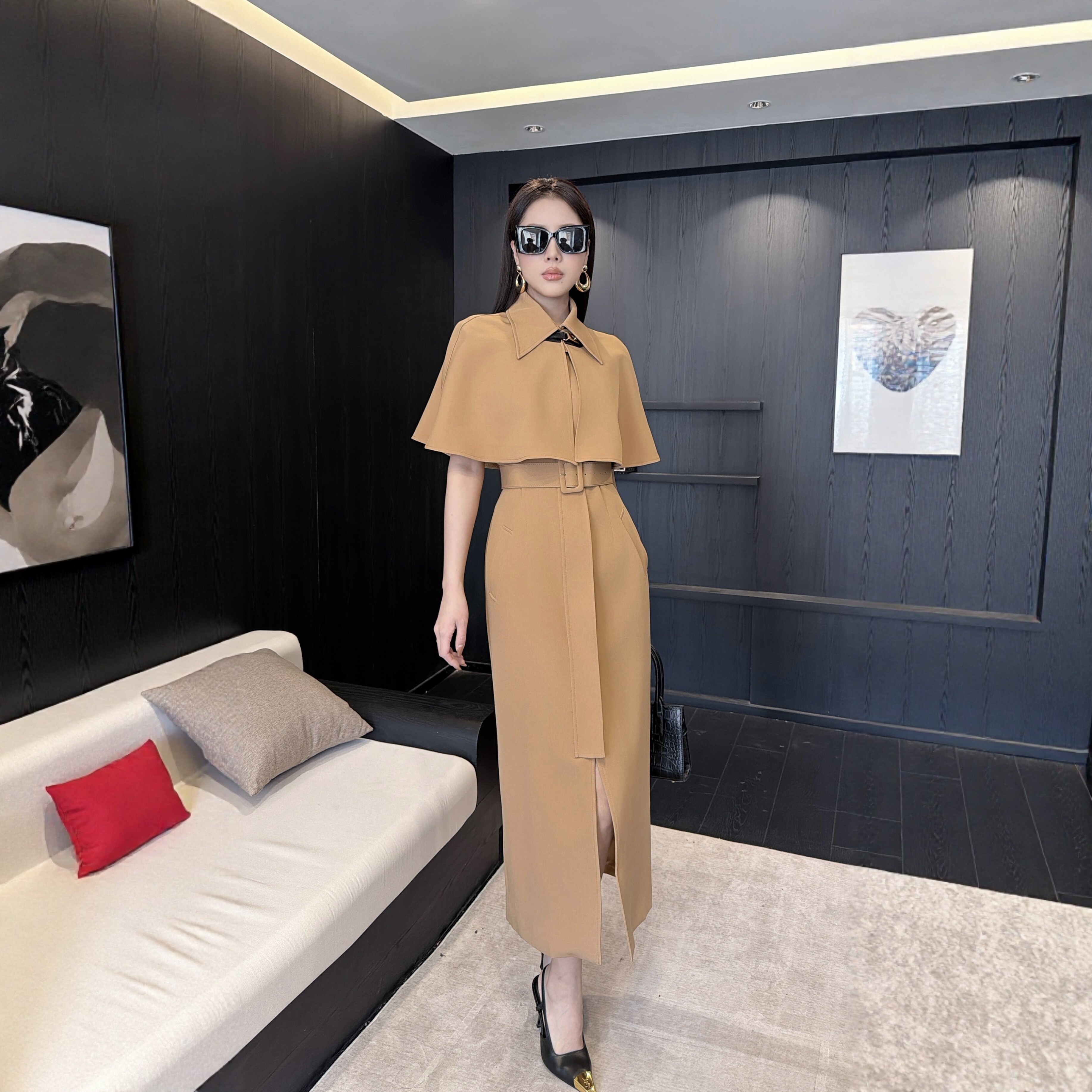 2026春季新款气质御姐范设计感斗篷连衣裙显瘦女人味长裙女装套装