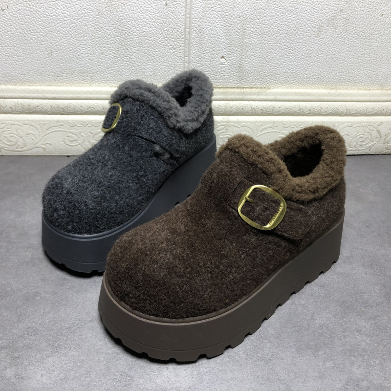 撤柜断码出女鞋2025冬季新款时尚加绒厚底全包搭扣毛毛百搭勃肯鞋