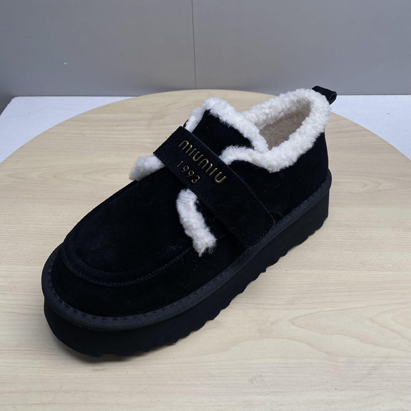 撤柜断码处理女鞋2025冬季新款时尚加绒保暖厚底魔术贴勃肯鞋棉鞋