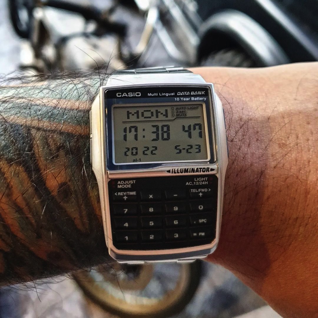 Casio男电影同款复古计算器手表