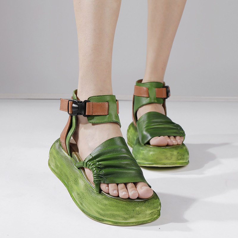 原创2025夏季新款真皮手工女凉鞋复古卡扣个性松糕厚底鞋罗马凉鞋