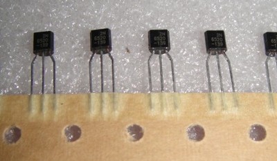 全新原装2N6520 2N6520-Y TO-92