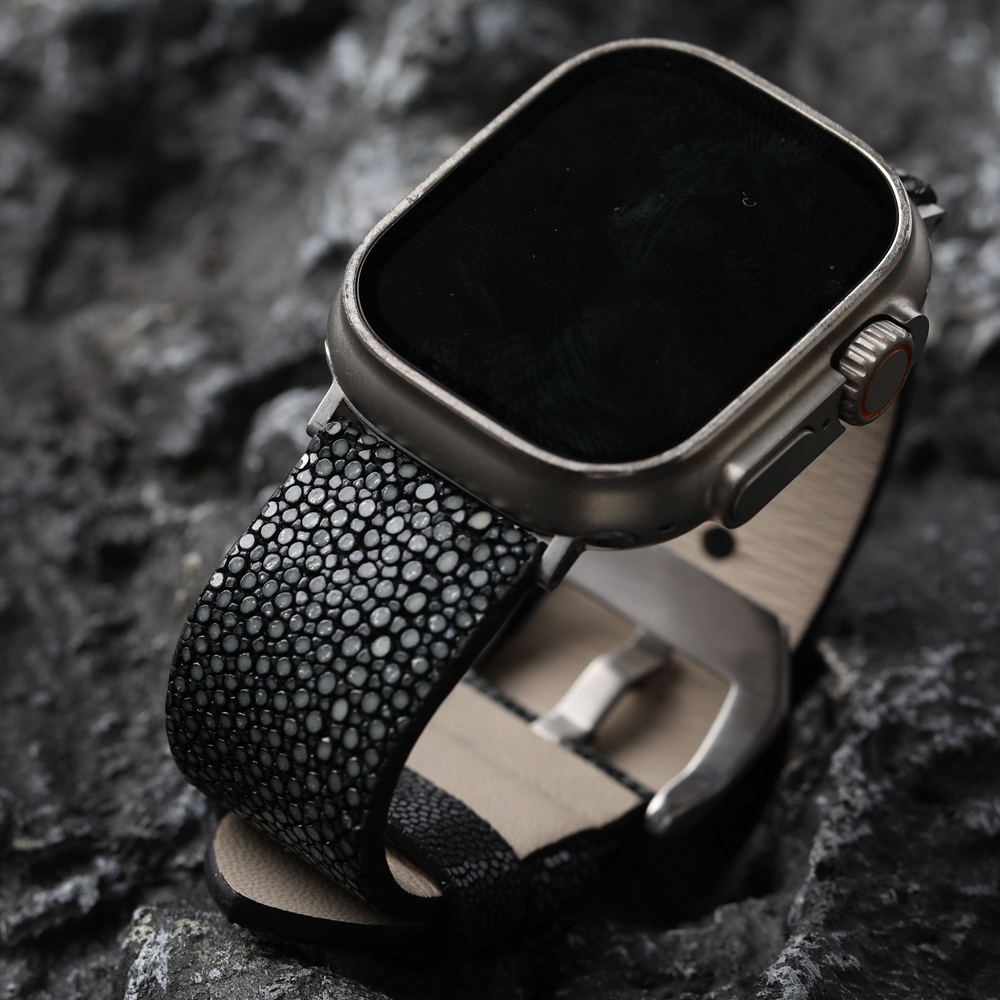 手工珍珠鱼皮表带适配苹果手表
