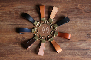 枥木鞍革意大利鞍革英国马缰革钥匙扣 真皮钥匙扣手工纯铜钥匙扣