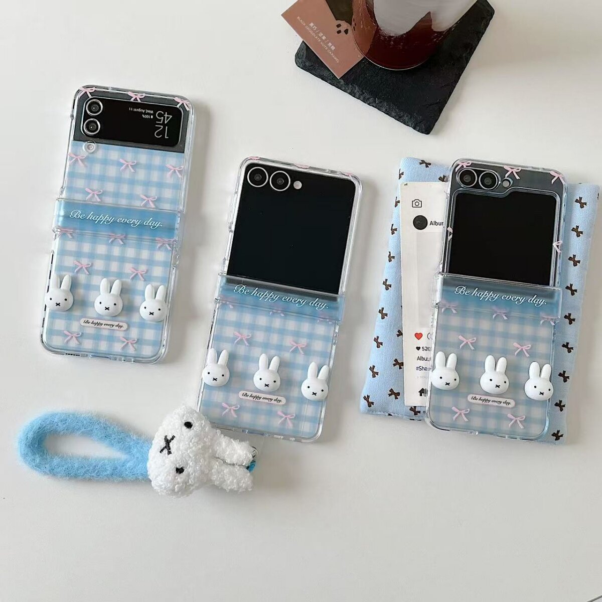ins可爱卡通奶蓝格子立体米菲兔适用三星GalaxyZFlip7/6/5手机壳折叠屏防摔全包荣耀magicvflip2护轴铰链oppo