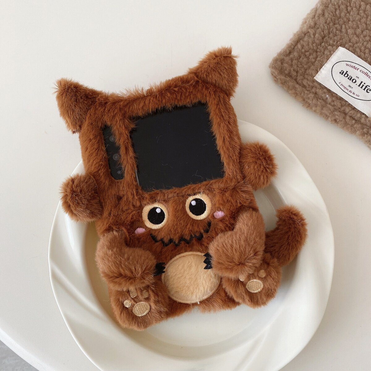 可爱毛绒小怪兽适用华为purax折叠屏pocket2防摔手机壳三星zflip7/6/5/4保护套小米mixFlip2翻盖荣耀vflip2女