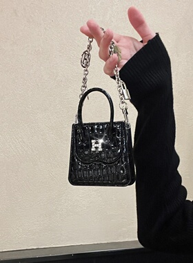 时尚奢华黑色鳄鱼纹手提包适用三星zflip5/6手机壳w24flip折叠屏OPPOFindN3Flip潮流H手链女小米mixflip皮质