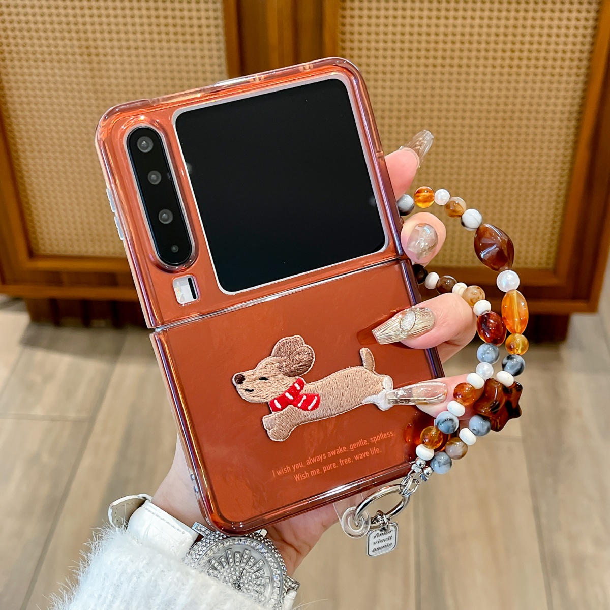 卡通可爱焦糖色刺绣手机壳