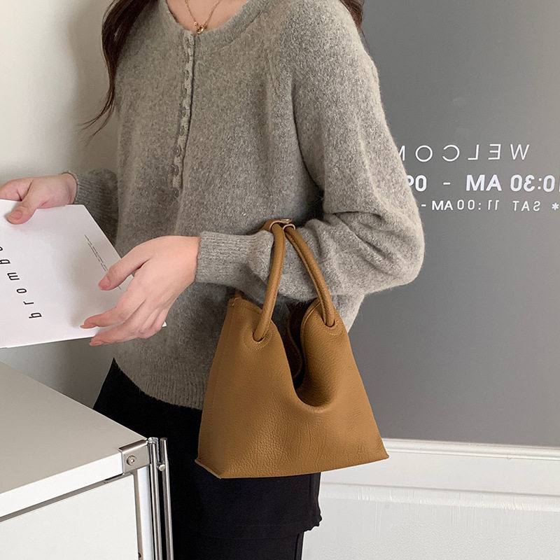 小众真皮水桶包小包2025新款极简风头层牛皮手提菜篮子包包斜挎包,箱包皮具/热销女包/男包,手拿包,淘宝优惠券,粉丝福利购,淘宝优惠卷