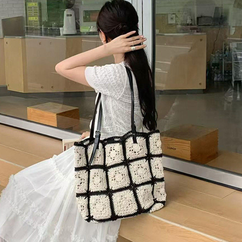 蜡绳钩织托特包女2026新款黑白棋盘格复古拼花编织包大容量单肩包