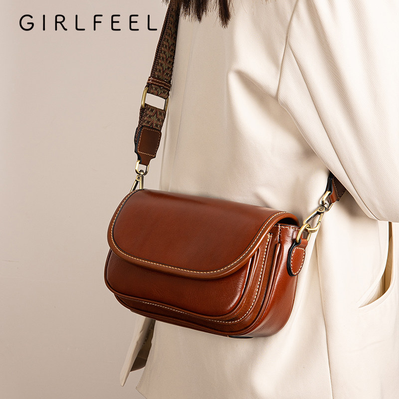 腋下复古高级质感小众真皮小包