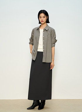 张小某 黑色半身裙女秋冬2025新款松紧高腰开叉长款a字半裙Q2056