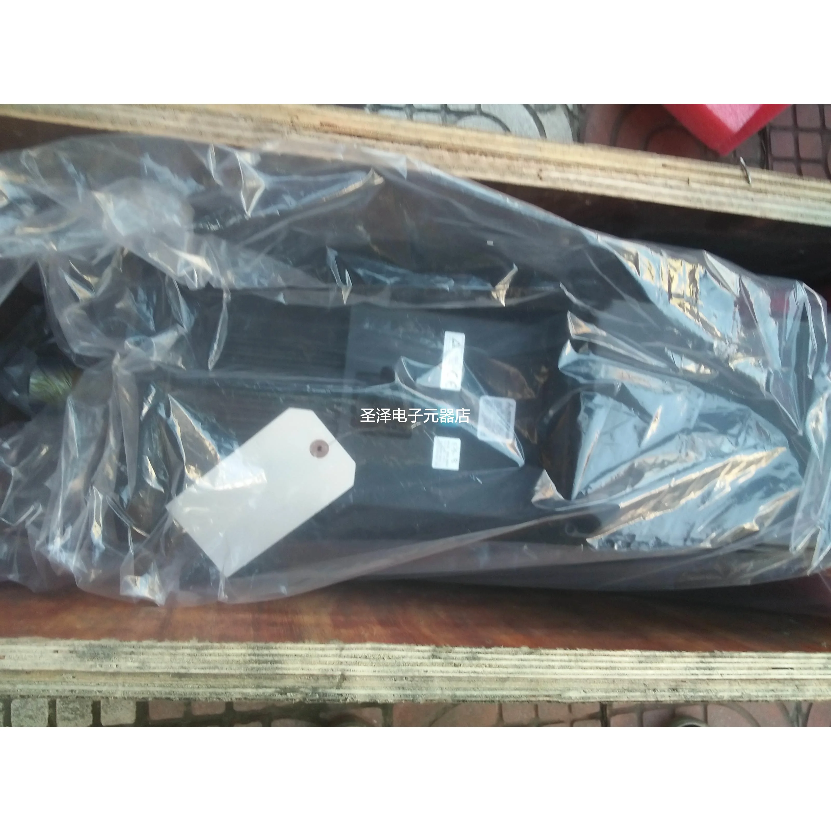 三菱伺服电机 HA-LFS11K2 HA-LFS601BK 价格另议议价