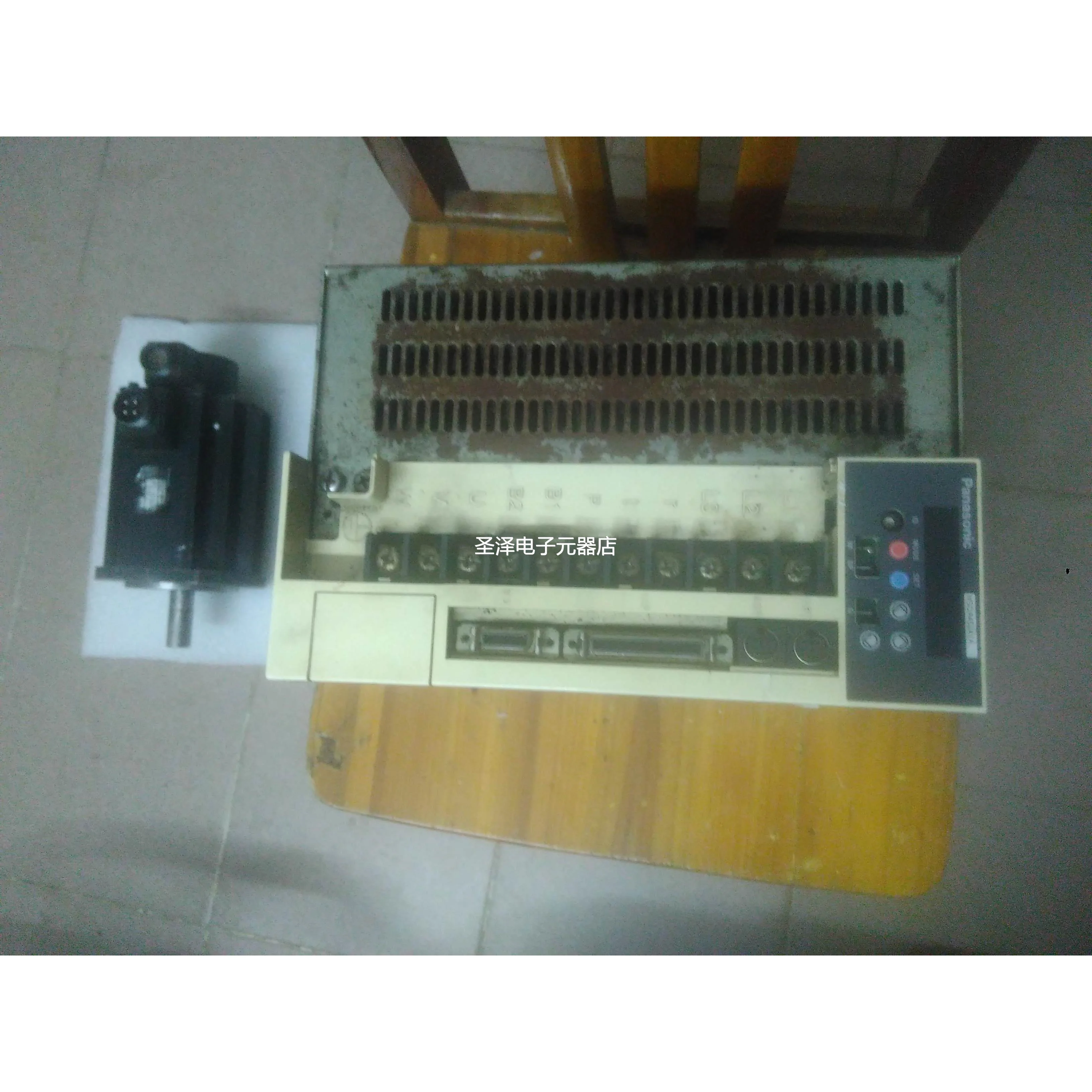 松下伺服放大器MSDA453A1A原装进口MSMA402A1C伺服电机220V4kw议