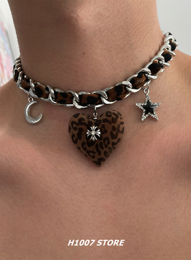 豹纹大爱心缠绕款女项链小众设计高级男颈链锁骨链嘻哈风配饰新款