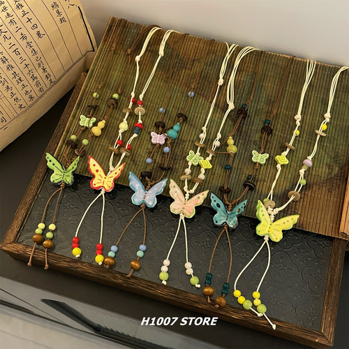 陶瓷手作立体蝴蝶串珠男项链女小众设计高级锁骨链百搭毛衣链配饰