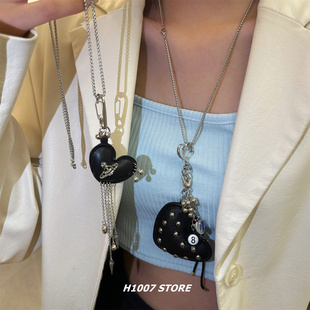 新款爱心星球包扣项链女长款个性小众设计感斜挎卫衣毛衣链男配饰