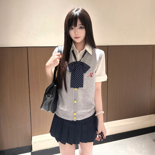 川町香原创甜妹JK制服针织衫开衫软萌马甲背心短袖格裙衬衫套装