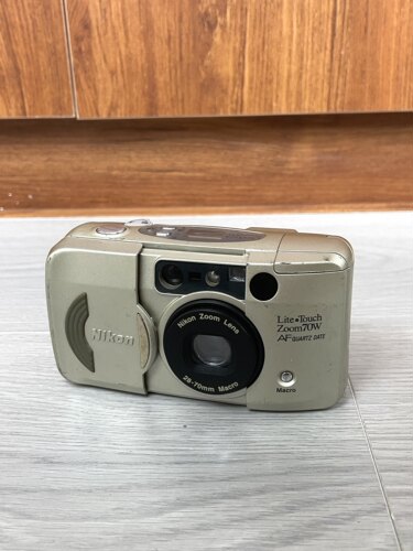 尼康Lite Touch Zoom70W胶卷相机，28-70mm变焦镜头，带自动对焦