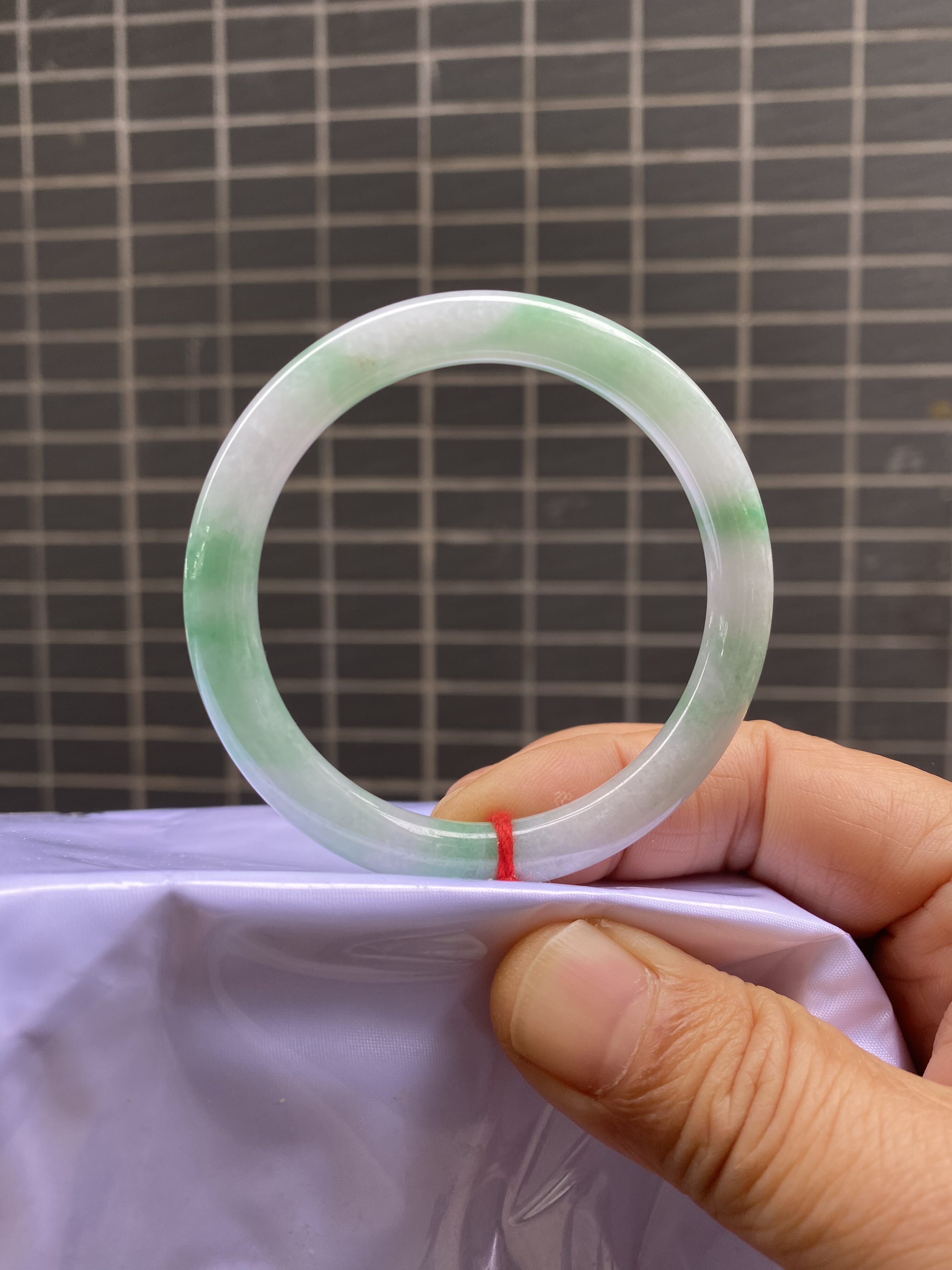 天然缅甸翡翠A货美人条圆条糯种玉石手镯口径54mm清新旺夫手镯