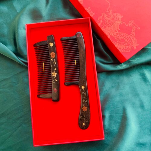 御用木紫光檀蝶恋花木梳礼盒按摩经络镶嵌握把梳子长发送礼物套梳