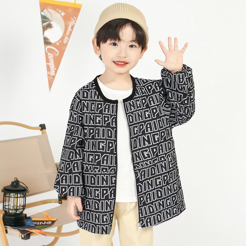 男童时尚羽绒服防水防脏罩衣