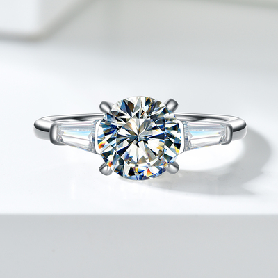 卓蝶珠宝经典四爪莫桑石戒指女