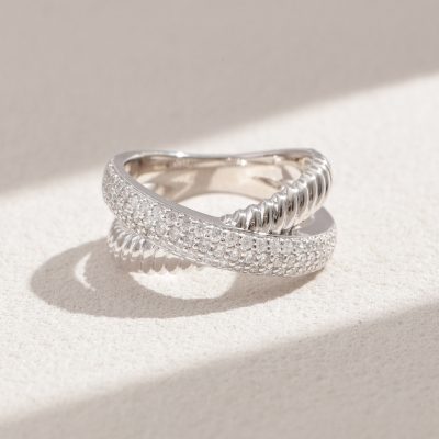 卓蝶纯银镀18K白金莫桑钻食指戒